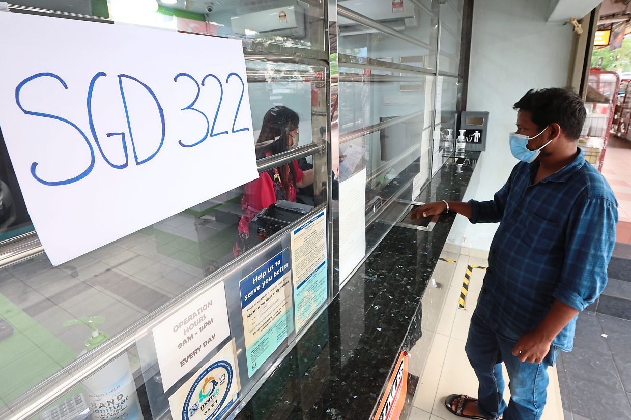 Apink's Yoon Bomi And Chorong To Debut As Group's 1st Unit In July