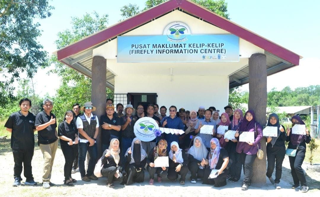 Bongawan now has a firefly information centre - Vimarsana News