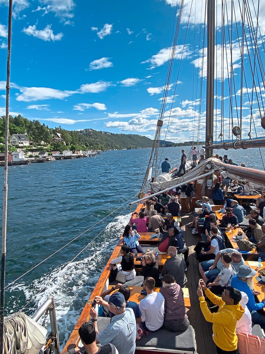 Når du besøker Oslo, prøv å ta et fjordcruise.