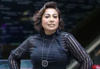 Ning likens criticism of her singing to ant bite