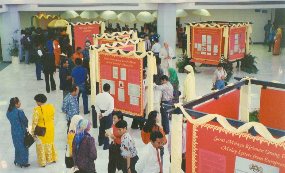 At the Warisan Warkah Melayu exhibition at the National Library in 1994.