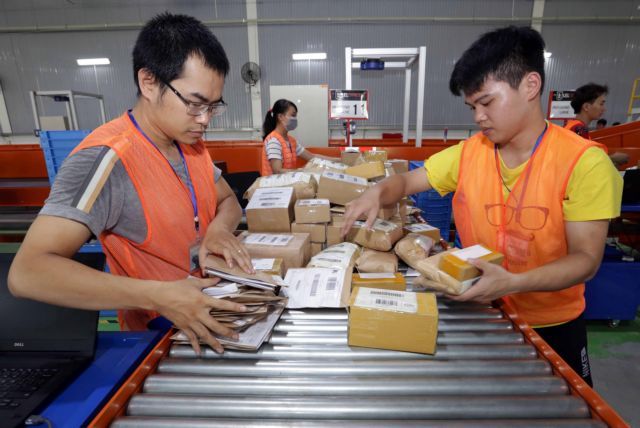 Vietnam e-commerce needs better legal framework to prevent tax loss: insiders - Vimarsana News