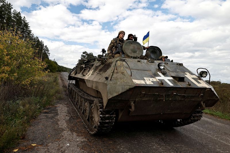 Ukraine forces break through Russian defences in south, advance in east - Vimarsana News
