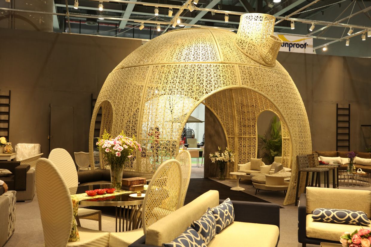 Vietnam to impose temporary anti-dumping duty on some Chinese furniture - Vimarsana News