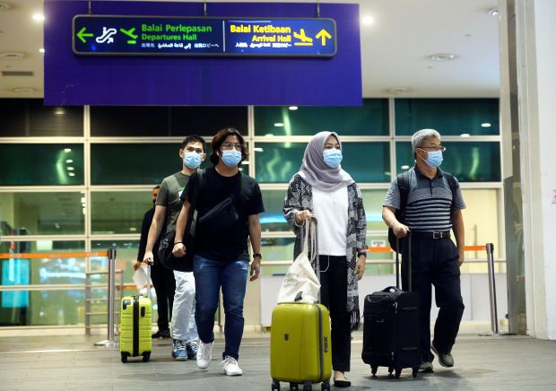 Travellers will now have to fill in customs forms upon arrival or departure - Vimarsana News