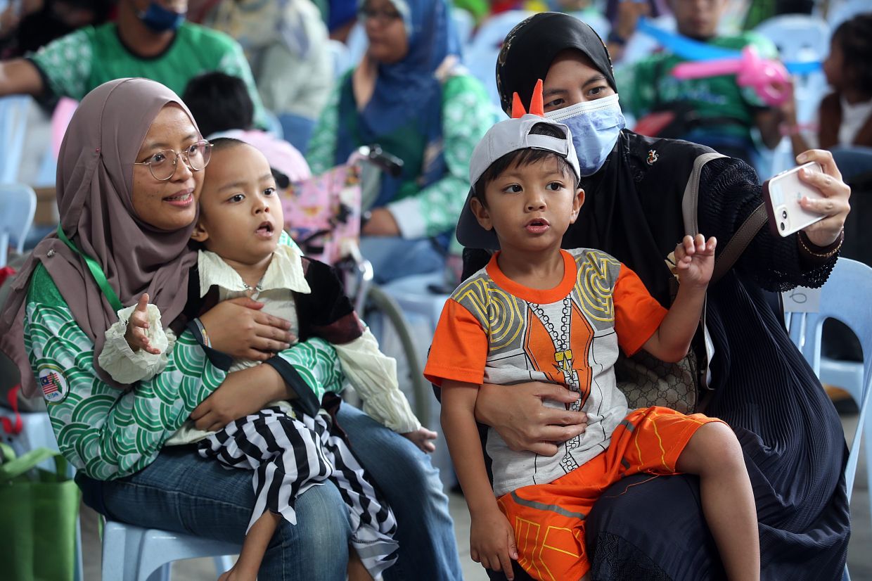 Health Ministry committed to helping people with cerebral palsy, says Khairy - Vimarsana News