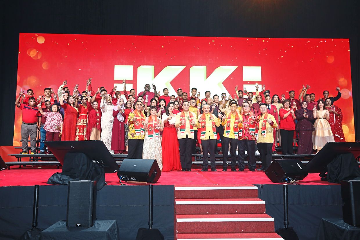 Convenience store chain marks 21 years of growth - Vimarsana News