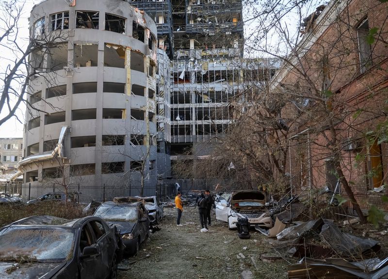 Ukraine capital cleans up after second-day air raid scare - Vimarsana News