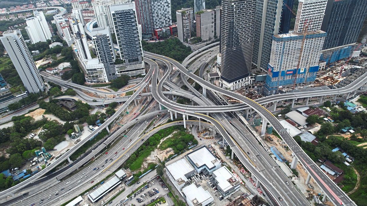 RM4.2bil highway opens this week - Vimarsana News