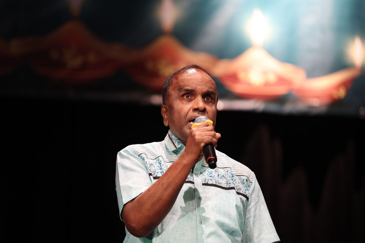 Being visually impaired not an excuse to give up in life, says singer - Vimarsana News