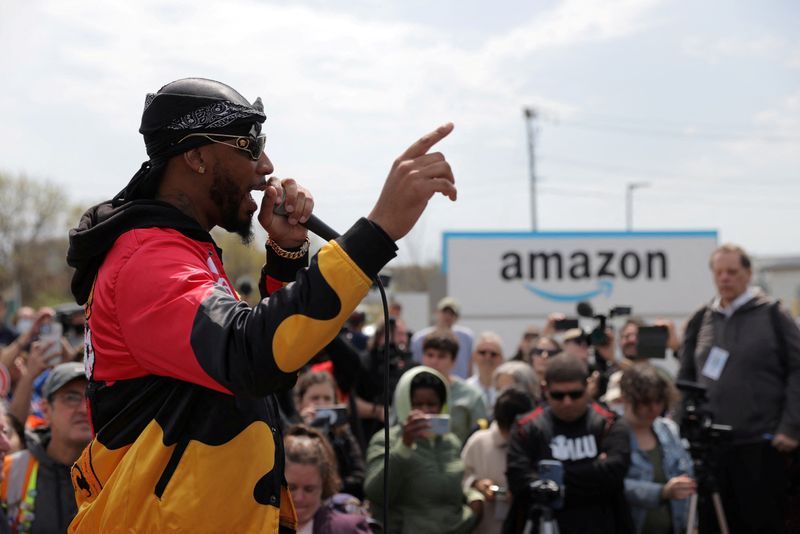 FILE PHOTO Amazon Labour Union ALU organizer Christian Smalls speaks at an Amazon facility during a rally in Staten Island New York City U.S. April 24 2022. REUTERSAndrew Kelly
