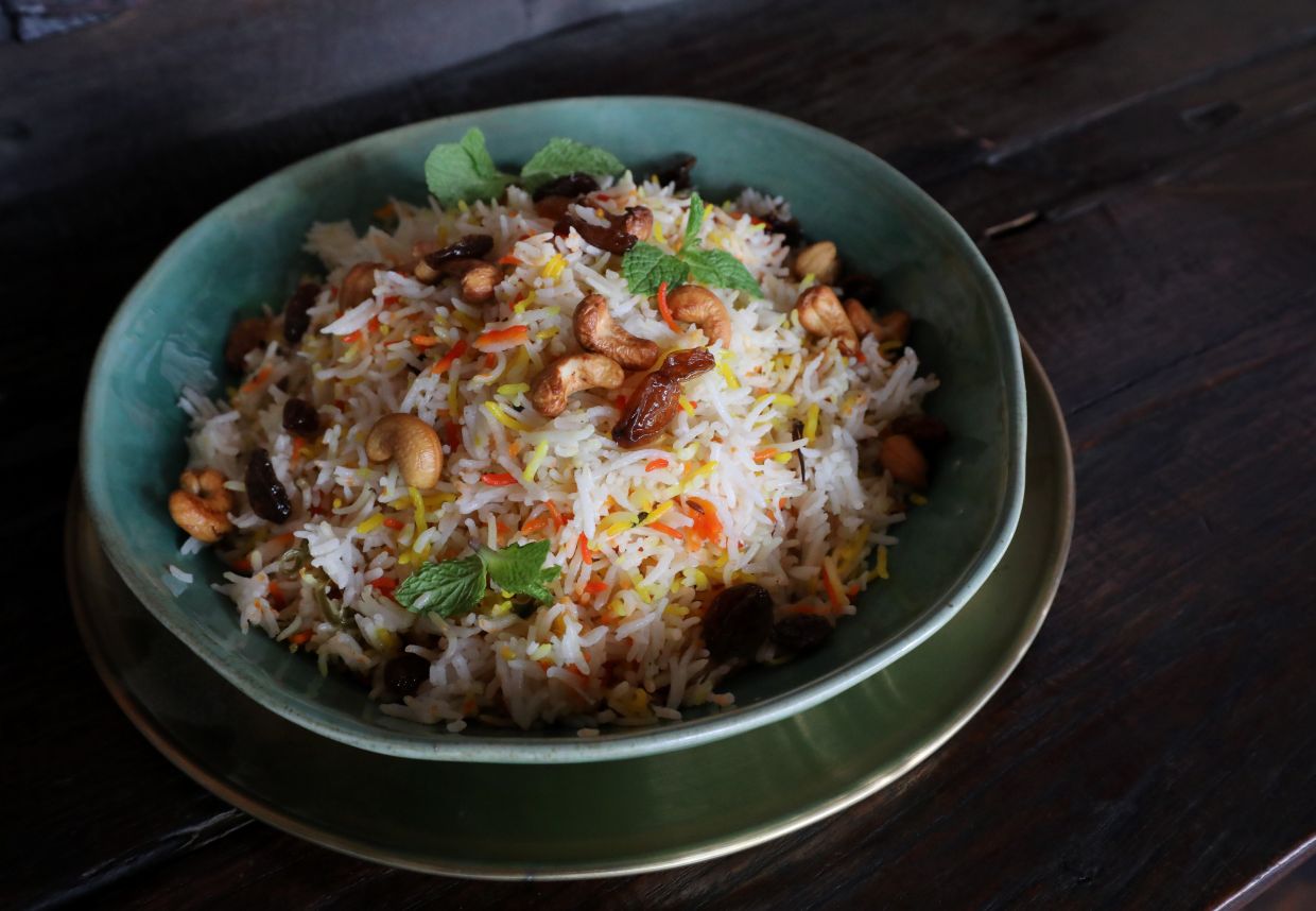 Two more Deepavali recipes from Passage Thru India's culinary head Gayethri Selva - Vimarsana News
