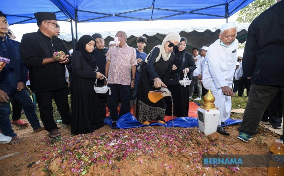 Former Sekong rep Samsudin ladi to rest - Vimarsana News