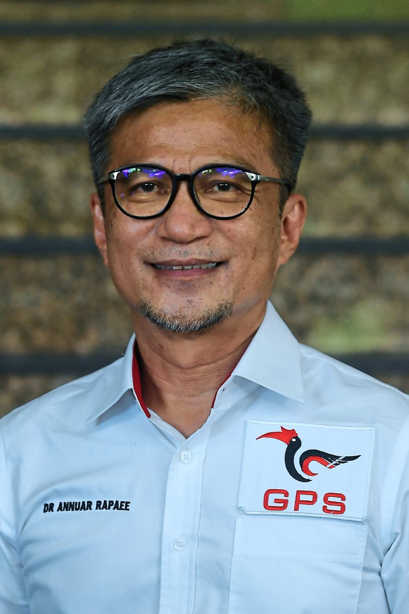 ‘Sibu candidate must be able to win over young voters’ | The Star