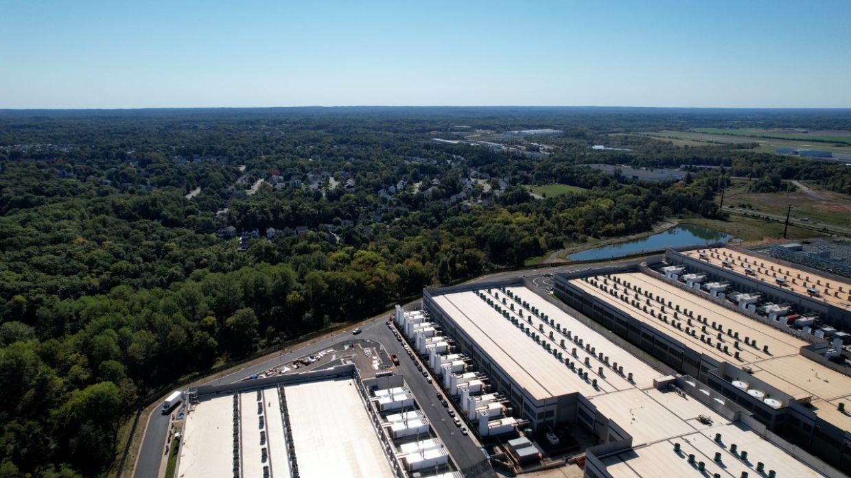 Americans on alert as noisy data centres near their neighbourhoods - Vimarsana News