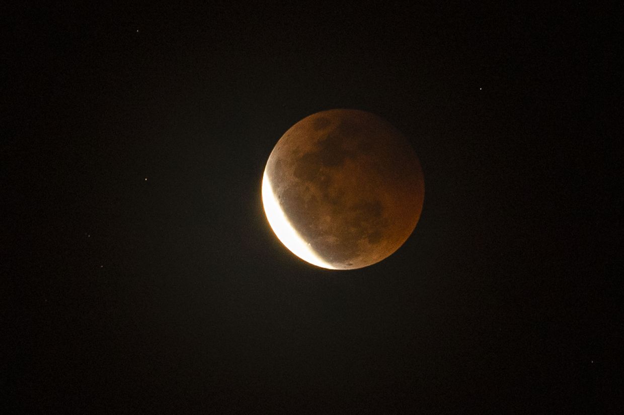 quickcheck-will-a-total-lunar-eclipse-be-visible-in-melaka-in-early