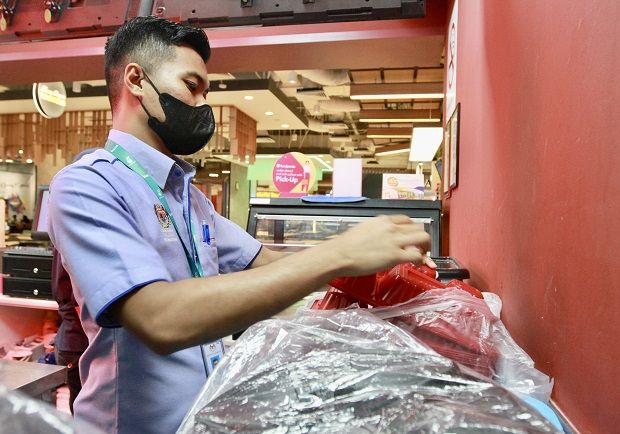 More than 80% of 4,932 business premises visited within the federal territories from January to August this year have already adopted biodegradable products within their operations.