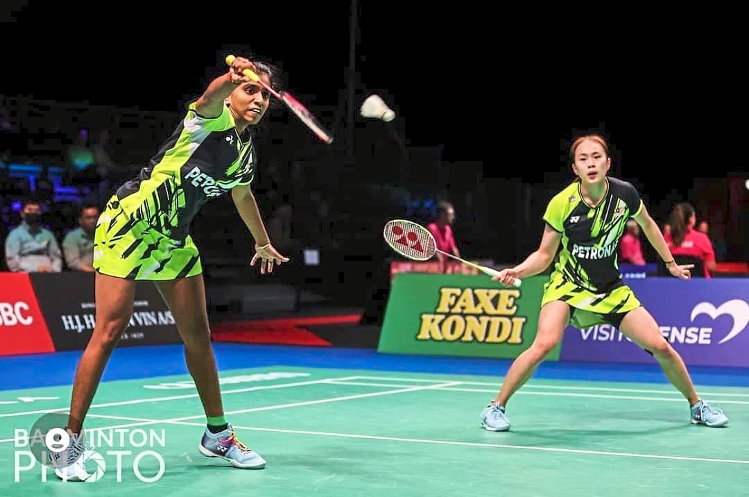 Badminton: Pearly-Thinaah set up showdown with two-time world champs in Paris - Vimarsana News