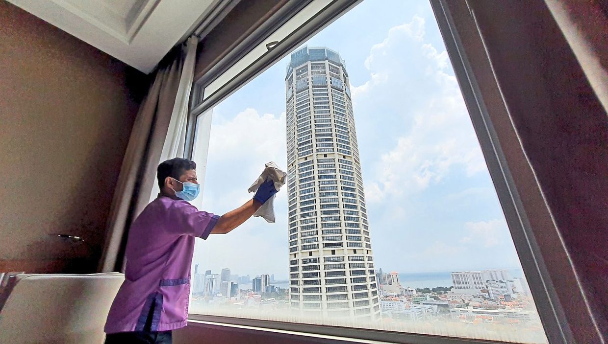 Hotels hit by cancellations during GE15 period - Vimarsana News
