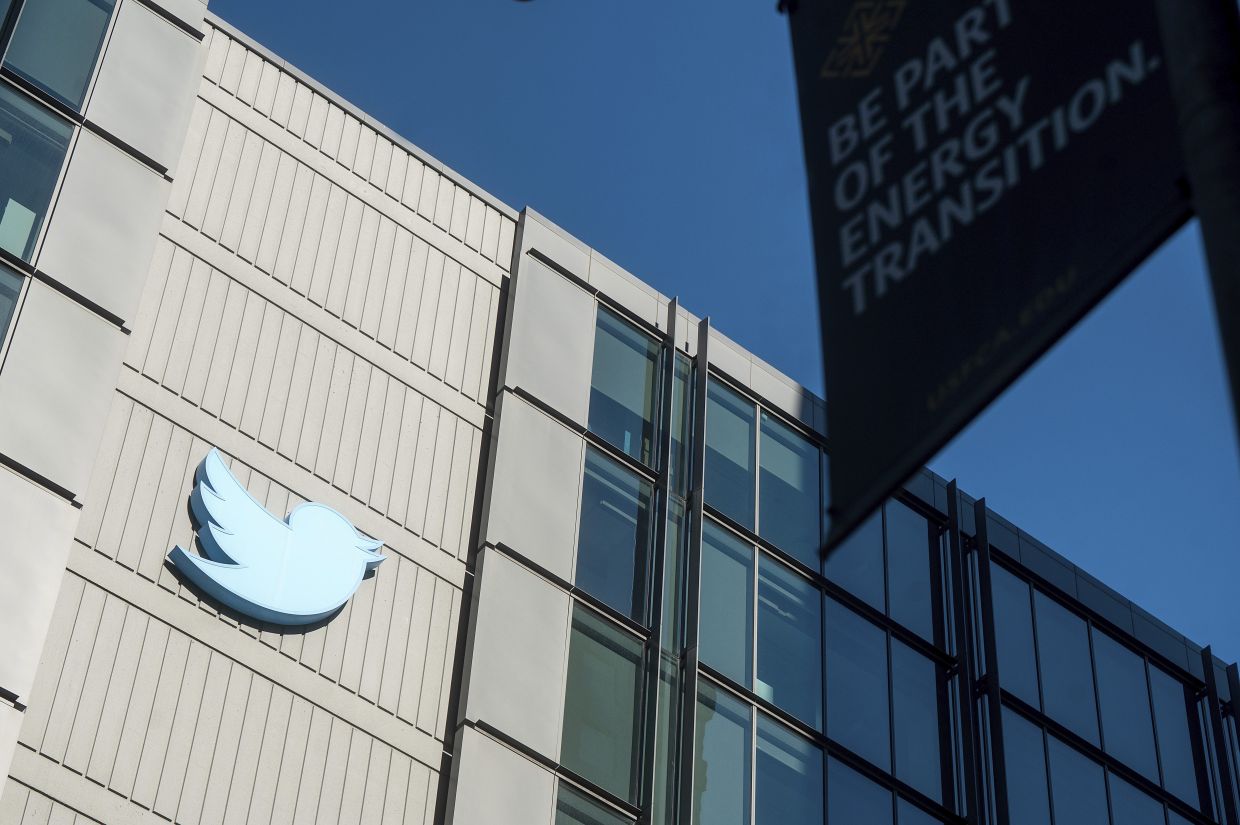 Twitter's top advertisers are being urged to avoid site if Musk lowers standards - Vimarsana News