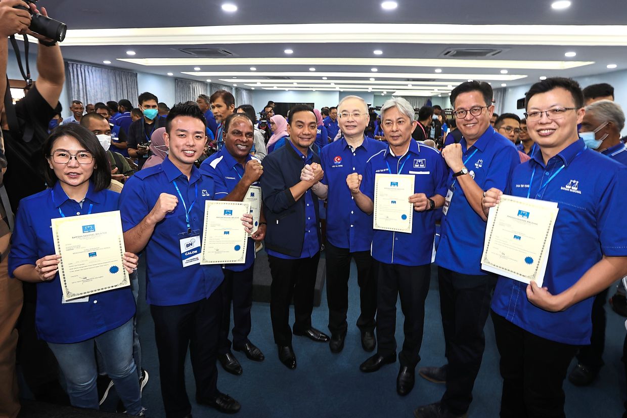 Wee tells Barisan candidates of intense battles ahead - Vimarsana News