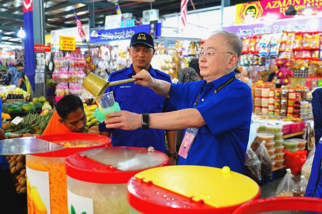 GE15: Ayer Hitam candidates immediately set out to meet voters - Vimarsana News