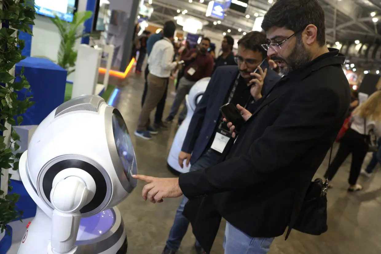 Singapore vows to become crypto asset hub without cryptocurrency trading  and speculations | The Star