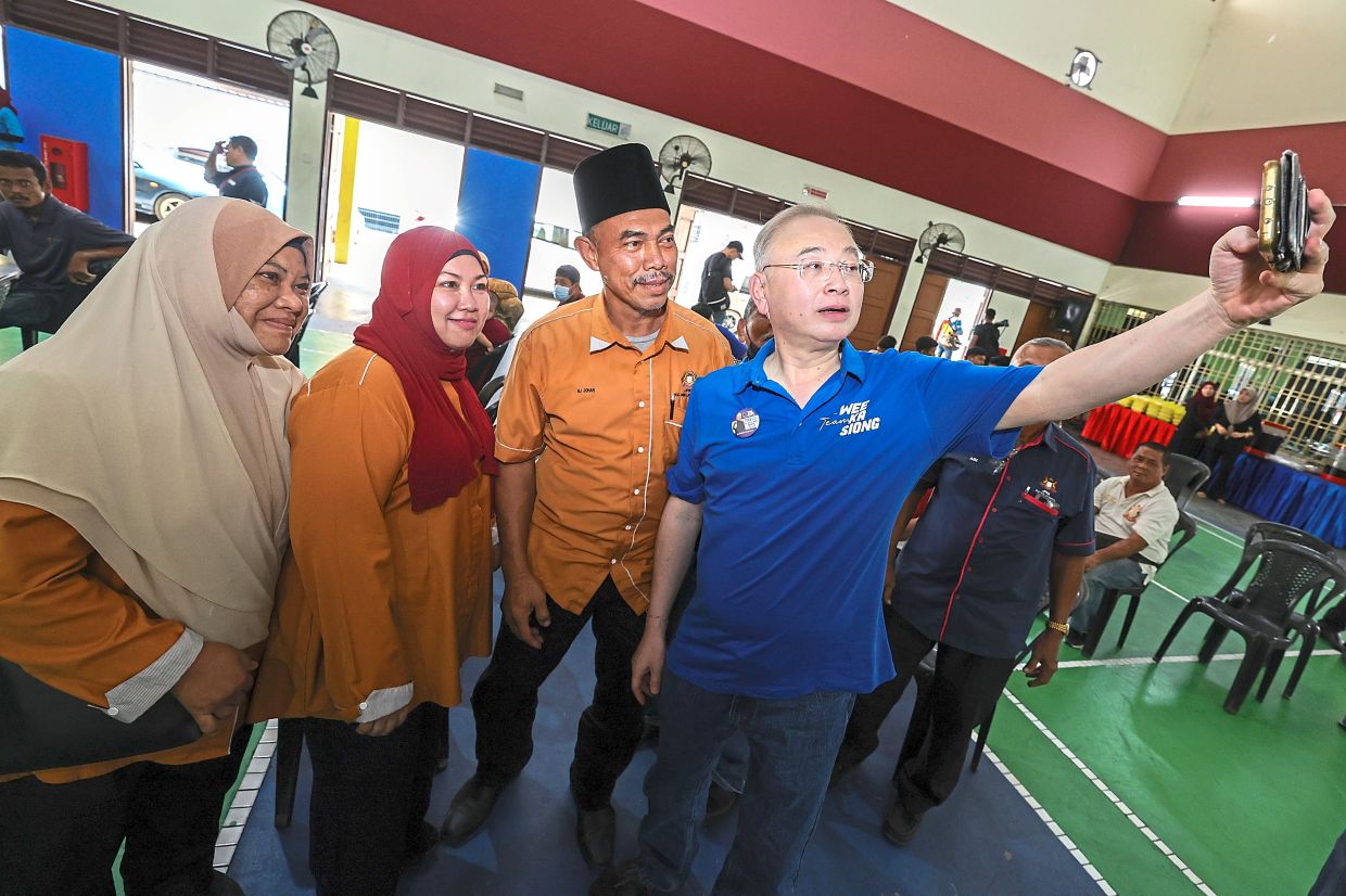 Wee: Don't resort to race and religion - Vimarsana News