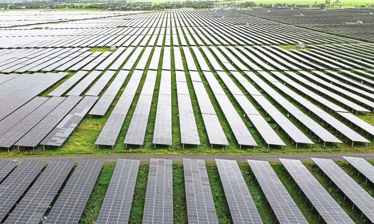 Struggle to quit dirty energy - Vimarsana News