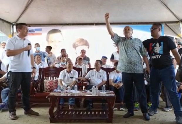 GE15: Father of GRS candidate disrupts Warisan ceramah in Batu Sapi - Vimarsana News