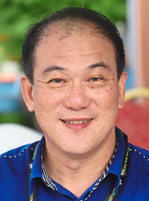 In Batu Kawan, Barisan’s candidate Datuk Tan Lee Huat (pic) from MCA will go against Penang Chief Minister Chow, former Bukit Tengah assemblyman Ong Chin Wen under the Warisan ticket, Wong Chia Zhen (Perikatan) and Lee Ah Liang (PRM).