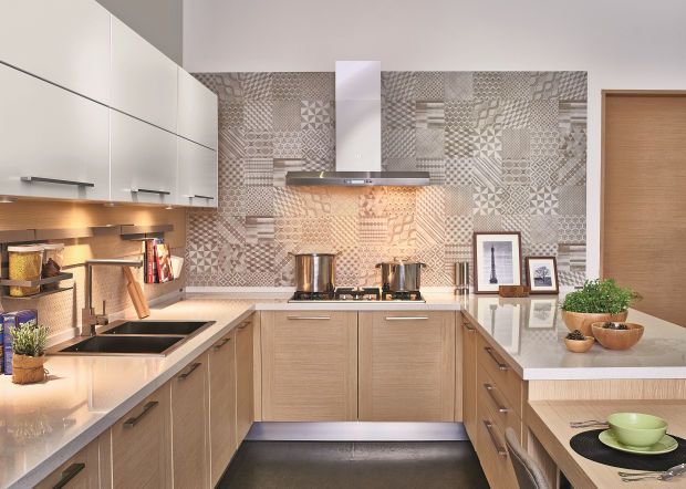 Signature sets sights on international growth