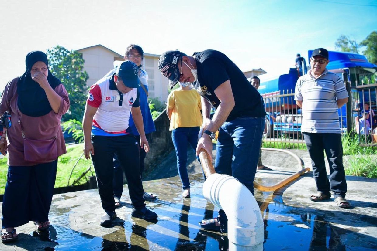 GE15: Ask yourselves why Sepanggar's water woes persist, Azis tells PH - Vimarsana News