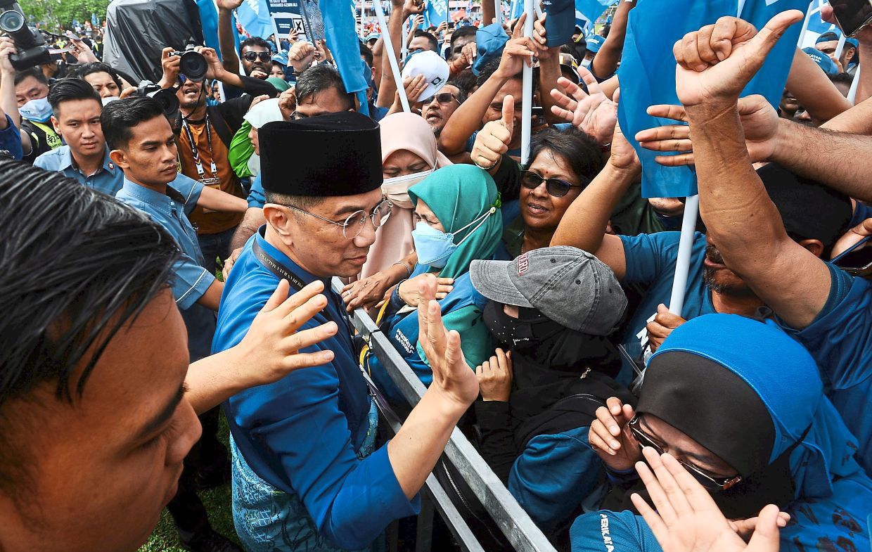 Selangor folk can expect a sizzling hot GE15 with the clash of big personalities - Vimarsana News