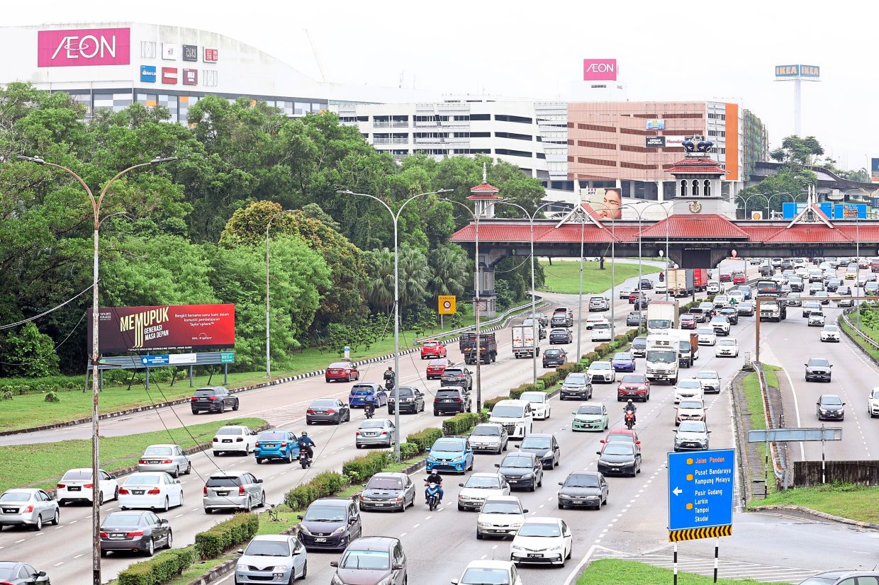 All jammed up in Tebrau - Vimarsana News