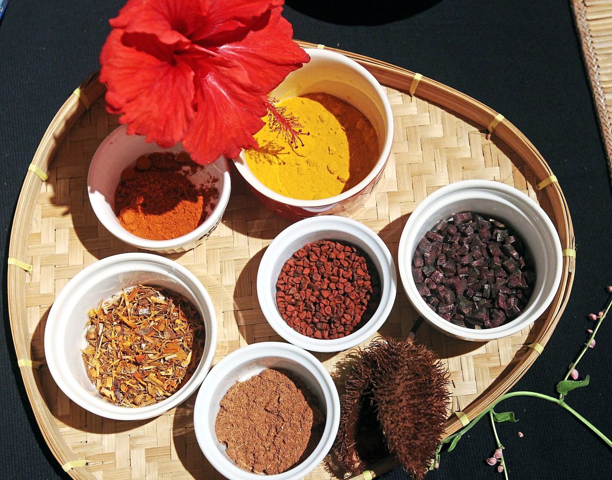 Natural dyes are very safe as they don’t contaminate the environment.