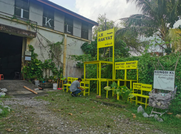 Independent candidate Tian Chua's 'Kerusi' public installation, which was used during the recent Malaysian General Election (for the federal constituency in Batu, KL), will be exhibited at KongsiKL during the Klang River Festival. Photo: Klang River Festival   