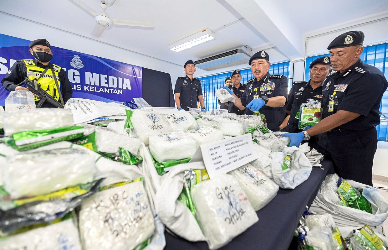 Husband and wife nabbed in drug bust - Vimarsana News