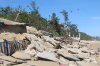 Serious erosion puts Quang Nam people's lives in danger
