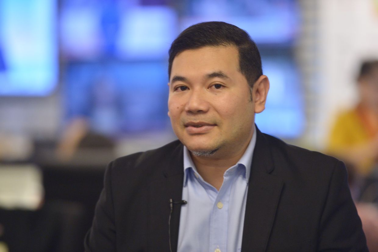 Rafizi says will not mix ministerial duties with political affairs - Vimarsana News