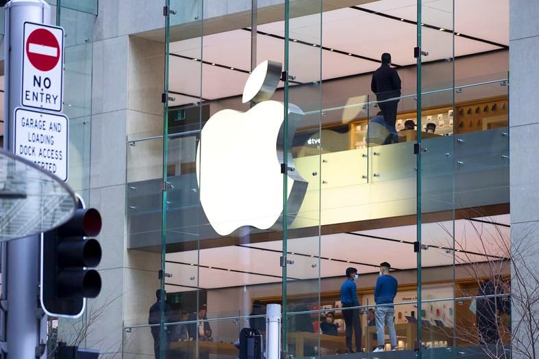 Apple suppliers accelerate buildup in India and Vietnam, analysts say - Vimarsana News