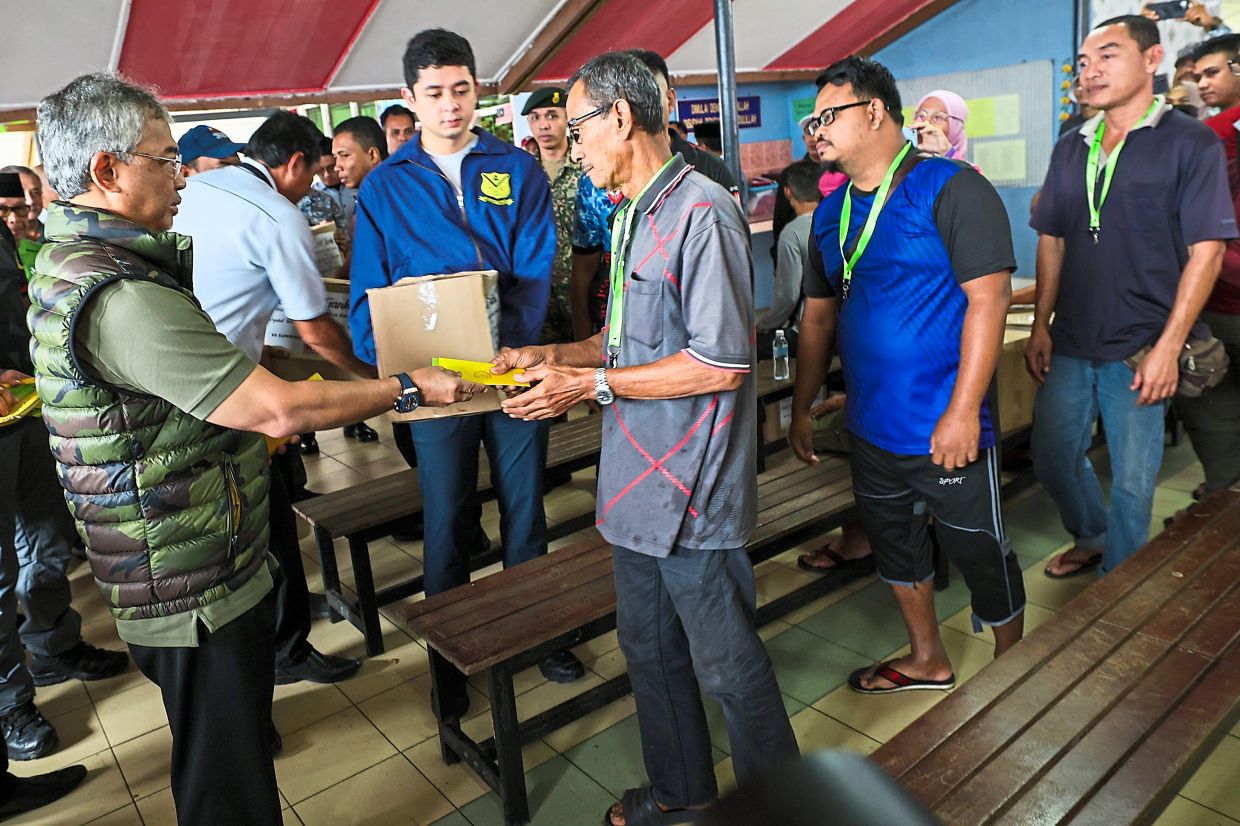 King's decree to flood victims: Adhere to the authorities - Vimarsana News