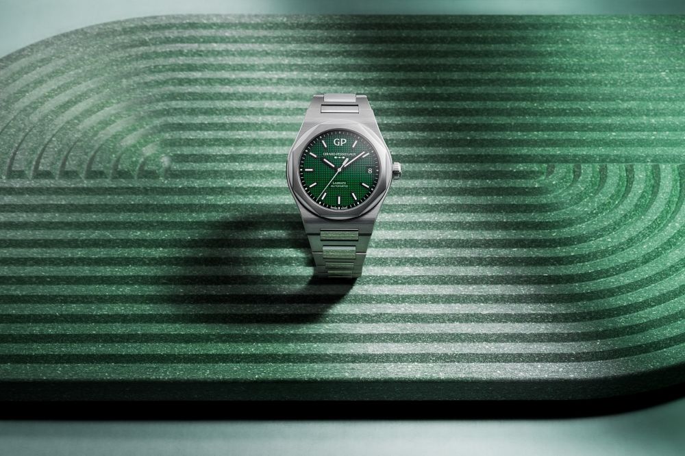 The Girard-Perregaux Laureato 42mm Green shifts between virescent colours as the wrist moves. – Photo by Girard-Perregaux, courtesy of The Hour Glass