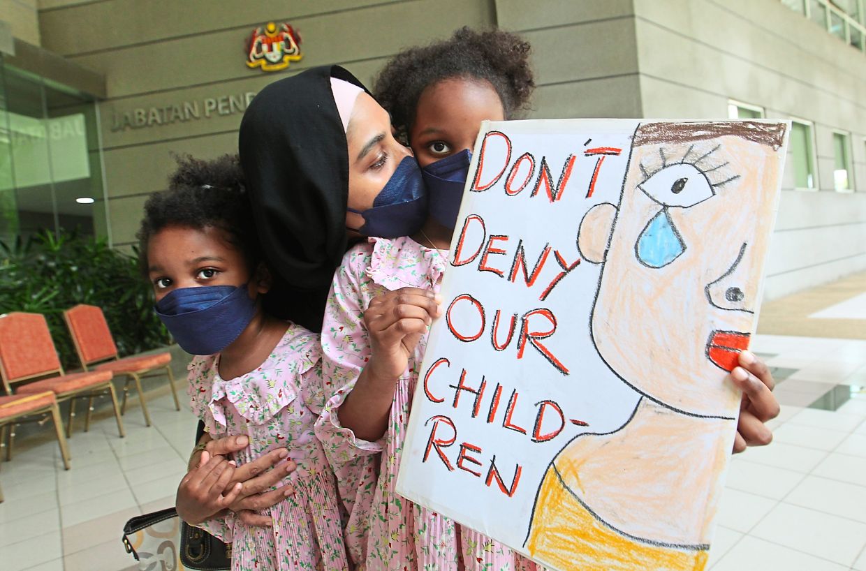 YearStarter 2023: Women and Family - Malaysian mums, harassment and anti-stalking - Vimarsana News