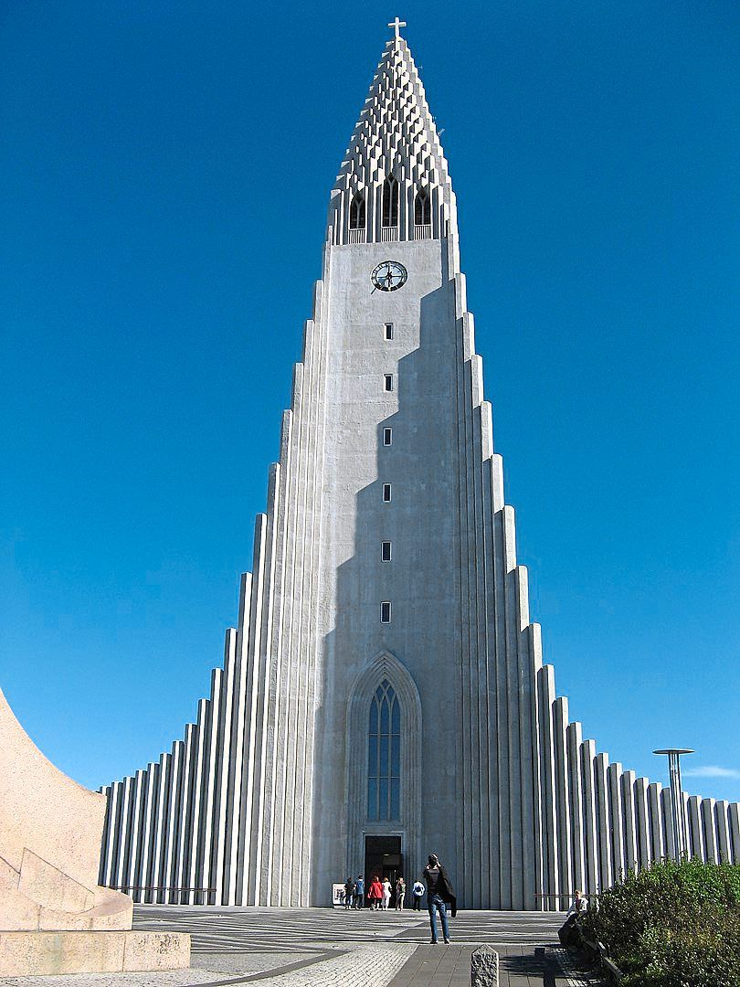 Hallgrimskirkja in Reykjavik, Iceland. — Someone35/Wikimedia Commons 