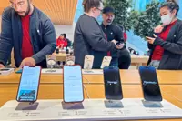 Apple plans to drop key Broadcom chip