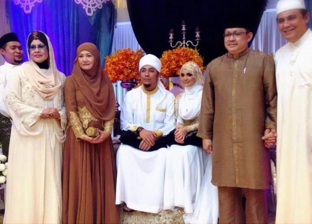 Syamsul Yusof and Puteri Sarah were married on March 8, 2014. Photo: Datin Patimah/Instagram