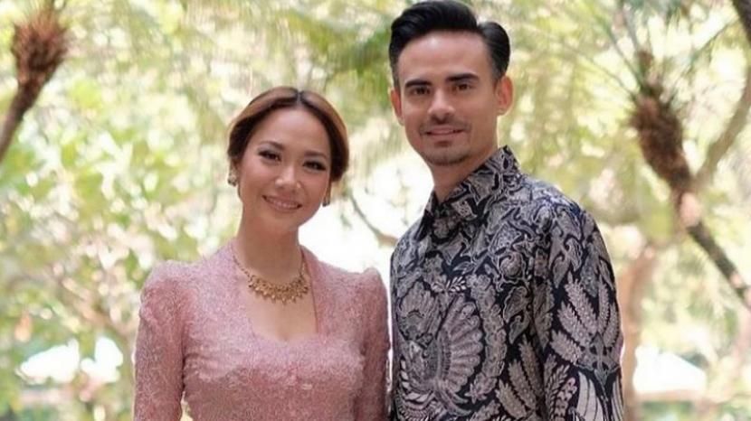 Bunga Citra Lestari cries during performance dedicated to late husband - Vimarsana News