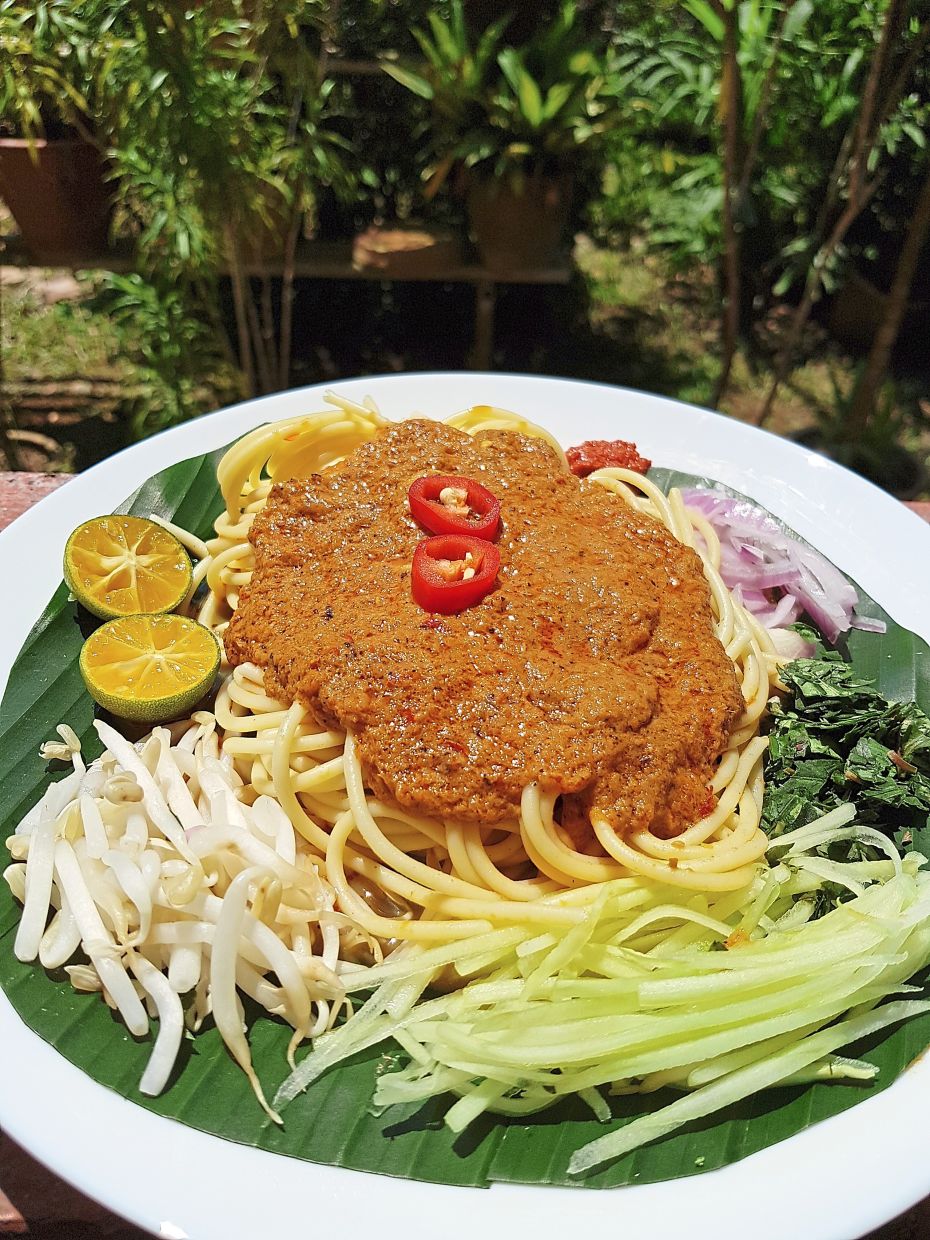 While Poullennec says Michelin inspectors are trained to determine the best food in each country the guide has a presence in, it would presumably be a tough job for a non-local to distinguish the best versions of a dish like laksa Johor (pictured here), which has many permutations. — Filepic