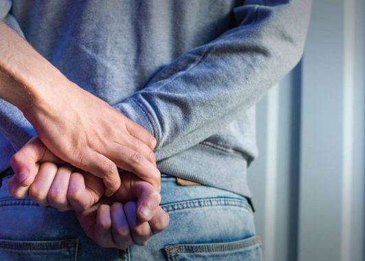 Two held for extorting Thaipusam stall trader - Vimarsana News